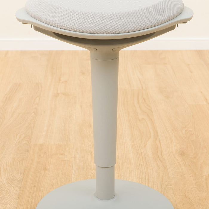 STANDING BALANCE CHAIR OC301