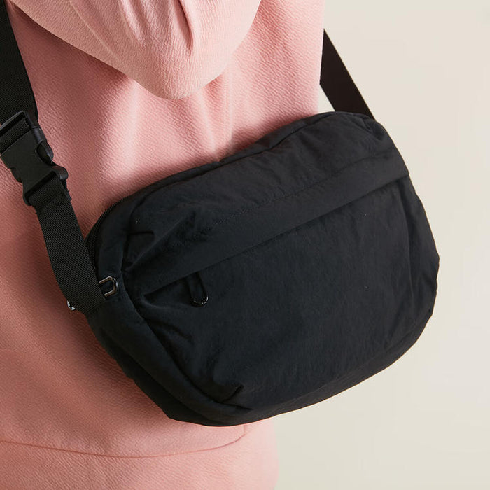 LARGE CARRY BAG BK