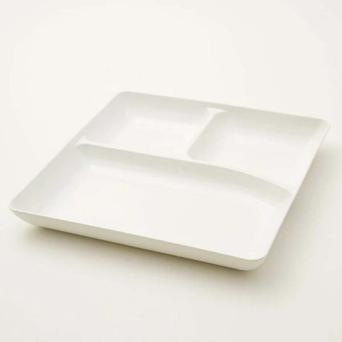 RESIN DINNERWARE